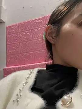 Tina x online show from 11/16/25, 04:34