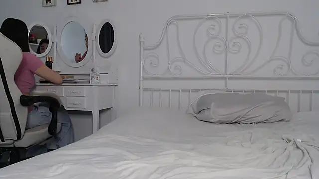 bellefleurrr online show from 05/20/26, 06:14