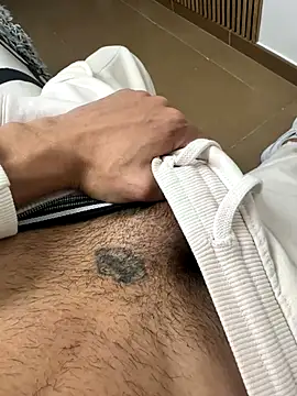 findomhot online show from 10/24/25, 01:40