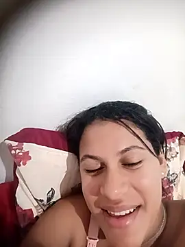 Snapshot of Bebelua chatting on 10/24/25, 12:45 Bebelua online show from 10/24/25, 12:45