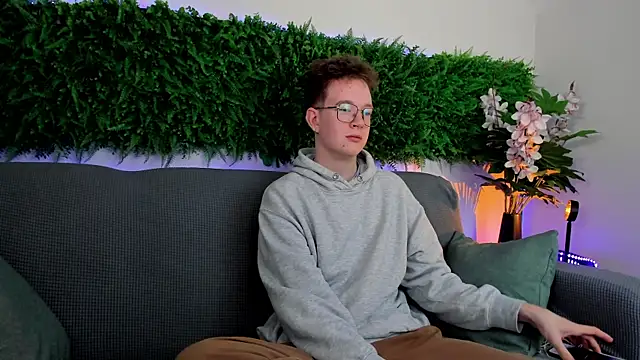 Teddy Parker online show from 11/01/25, 08:27