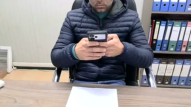 Evasionee online show from 11/21/25, 07:29