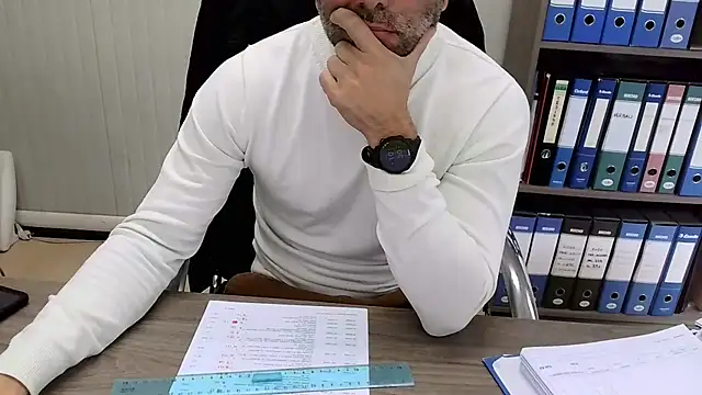 Evasionee online show from 11/24/25, 09:20