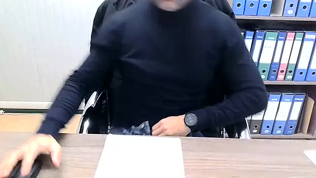 Evasionee online show from 12/15/25, 07:34