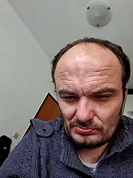 domymatteo69 online show from 10/28/25, 02:42