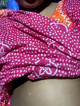 your arinna03 online show from 10/24/25, 05:42