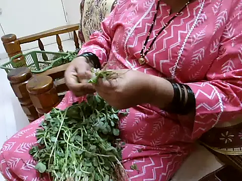 Snapshot of TABOOBREAKERS chatting on 01/18/25, 03:59 TABOOBREAKERS online show from 01/18/25, 03:59