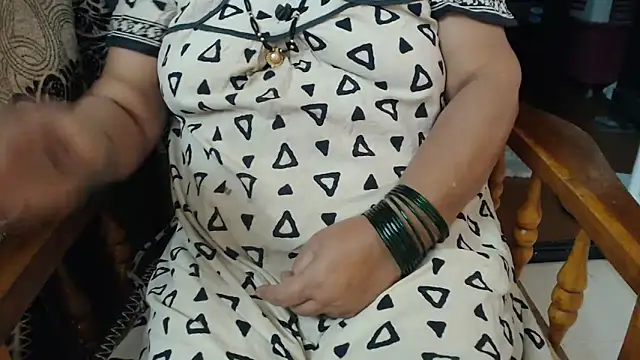 Snapshot of TABOOBREAKERS chatting on 02/08/25, 04:25 TABOOBREAKERS online show from 02/08/25, 04:25