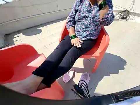 Snapshot of TABOOBREAKERS chatting on 02/12/25, 06:51 TABOOBREAKERS online show from 02/12/25, 06:51