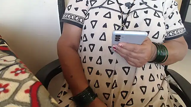 Snapshot of TABOOBREAKERS chatting on 03/05/25, 12:22 TABOOBREAKERS online show from 03/05/25, 12:22