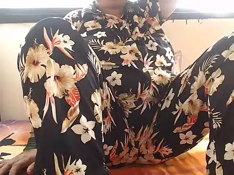 Snapshot of TABOOBREAKERS chatting on 03/13/25, 03:33 TABOOBREAKERS online show from 03/13/25, 03:33