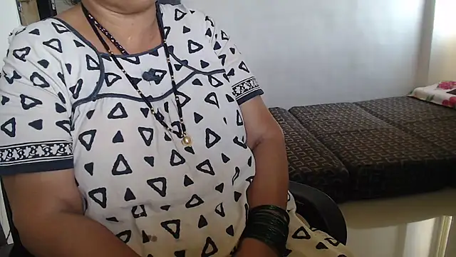 Snapshot of TABOOBREAKERS chatting on 03/17/25, 11:10 TABOOBREAKERS online show from 03/17/25, 11:10