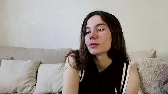 Snapshot of Petalwren chatting on 03/15/26, 11:27 Petalwren online show from 03/15/26, 11:27