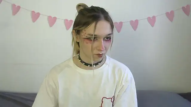 Snapshot of icebenz chatting on 03/17/26, 02:20 icebenz online show from 03/17/26, 02:20