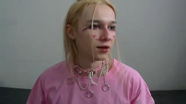 Snapshot of icebenz chatting on 04/07/26, 10:37 icebenz online show from 04/07/26, 10:37