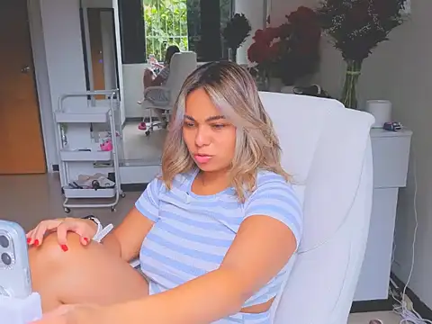 diosadeluniverso online show from 04/25/26, 04:37