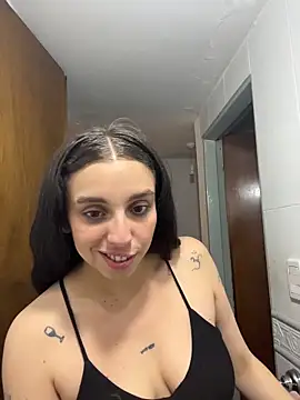 gigi333regi online show from 12/17/25, 11:11