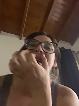 gigi333regi online show from 03/27/26, 10:48