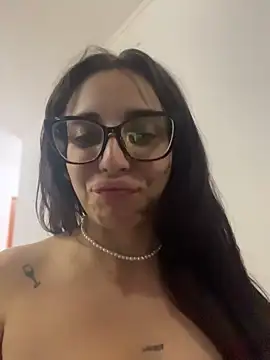 gigi333regi online show from 03/30/26, 09:21