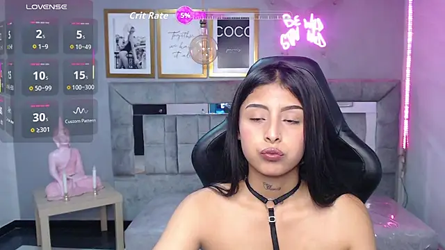 Cute Martina v online show from 10/27/25, 08:13