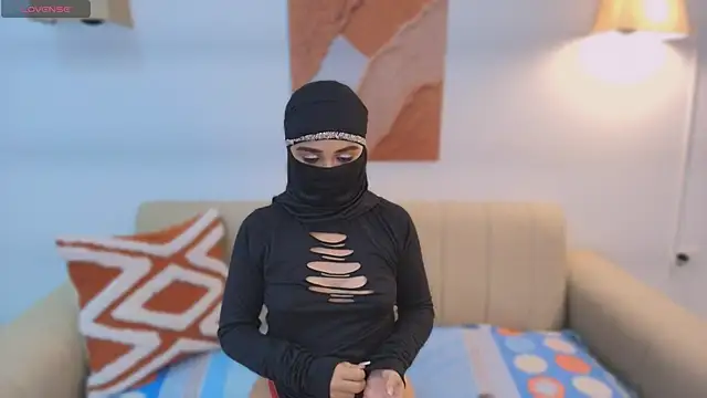 Lailaa lush online show from 11/21/25, 07:18