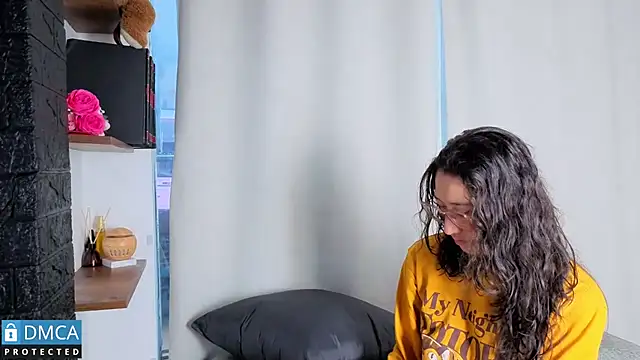 eva delight  online show from 03/13/26, 11:17