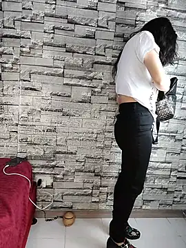 Snapshot of eva_delight_ chatting on 05/28/26, 12:13 eva delight online show from 05/28/26, 12:13