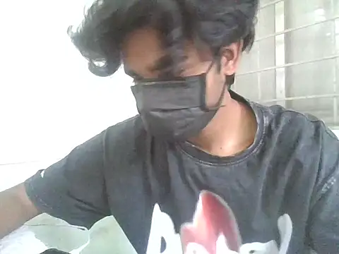 Snapshot of kriZ08 chatting on 03/18/26, 05:43 kriZ08 online show from 03/18/26, 05:43