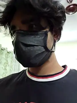 Snapshot of kriZ08 chatting on 03/19/26, 10:08 kriZ08 online show from 03/19/26, 10:08