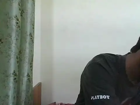 Snapshot of kriZ08 chatting on 04/03/26, 04:38 kriZ08 online show from 04/03/26, 04:38