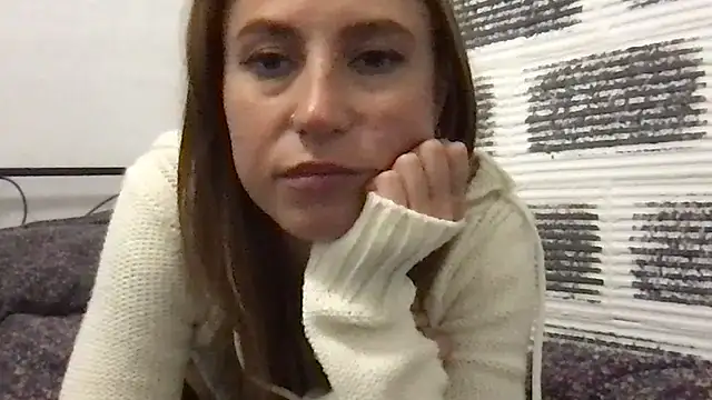 Snapshot of ModestMaggie chatting on 12/02/25, 04:57 ModestMaggie online show from 12/02/25, 04:57