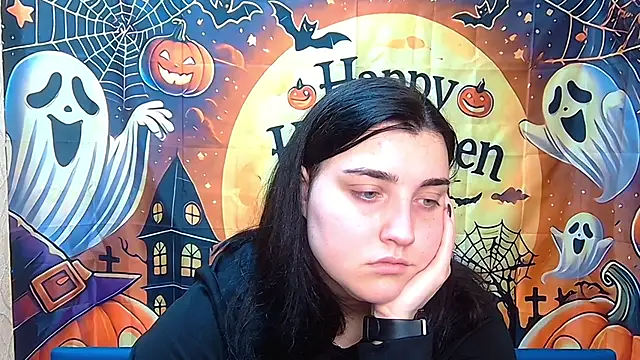 ScarletCargo online show from 10/28/25, 06:06