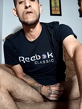 Clouer glow16 online show from 02/18/26, 04:30