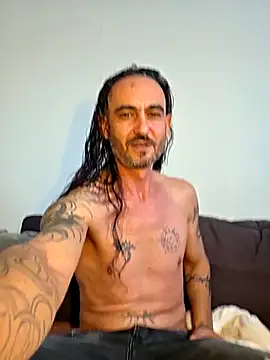 Hottlatin28 online show from 10/26/25, 02:34