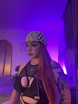 Snapshot of GiaStonne chatting on 03/24/26, 02:27 GiaStonne online show from 03/24/26, 02:27