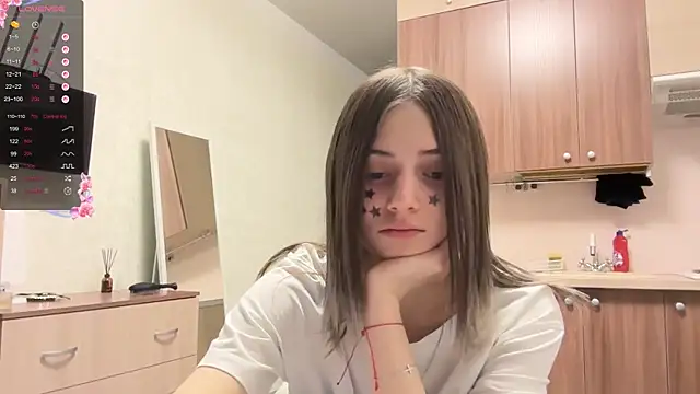 Snapshot of AidaGloshen chatting on 01/15/26, 03:05 AidaGloshen online show from 01/15/26, 03:05