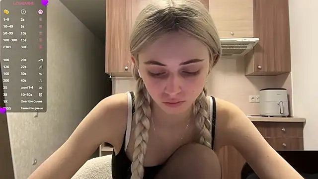 AidaGloshen online show from 05/18/26, 03:29
