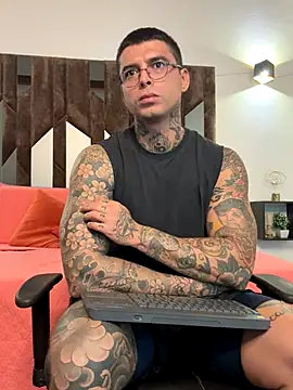 MATEO DILUCA online show from 11/17/25, 10:10