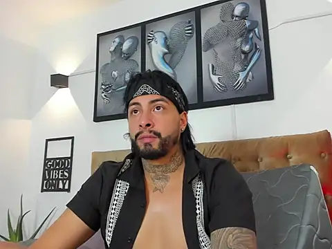 christopher palmerjs online show from 11/18/25, 02:06