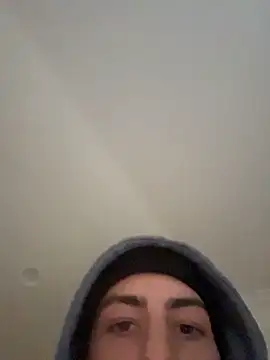 Snapshot of slimshadypt2 chatting on 11/29/25, 11:41 slimshadypt2 online show from 11/29/25, 11:41