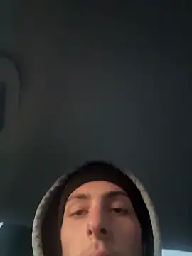 Snapshot of slimshadypt2 chatting on 12/05/25, 01:03 slimshadypt2 online show from 12/05/25, 01:03