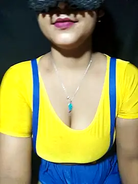 Snapshot of Mampykolkata chatting on 05/31/26, 07:04 Mampykolkata online show from 05/31/26, 07:04