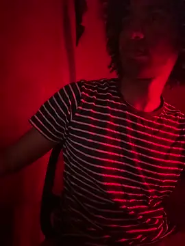 Snapshot of Mixed_Dutch_Boii chatting on 12/15/25, 08:35 Mixed Dutch Boii online show from 12/15/25, 08:35