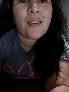 Clara Arg online show from 10/25/25, 12:07