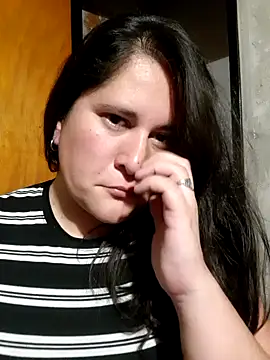 Clara Arg online show from 11/14/25, 01:37