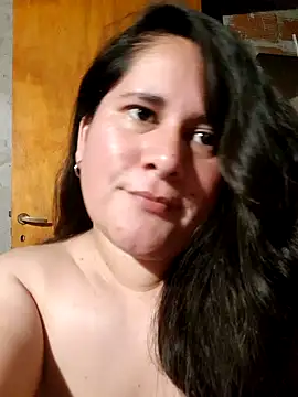 Clara Arg online show from 11/26/25, 02:45