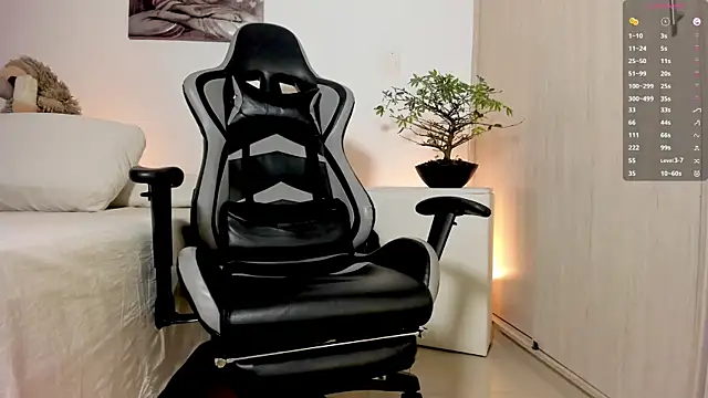 IamKael  online show from 02/15/26, 10:39