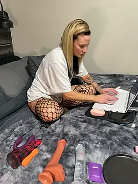 daniellasinnocence online show from 11/11/25, 05:29