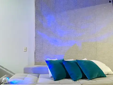 Snapshot of jeffandagus chatting on 10/31/25, 02:45 jeffandagus online show from 10/31/25, 02:45