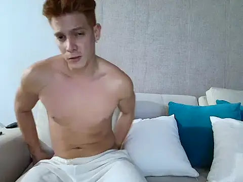 Snapshot of jeffandagus chatting on 11/12/25, 12:11 jeffandagus online show from 11/12/25, 12:11